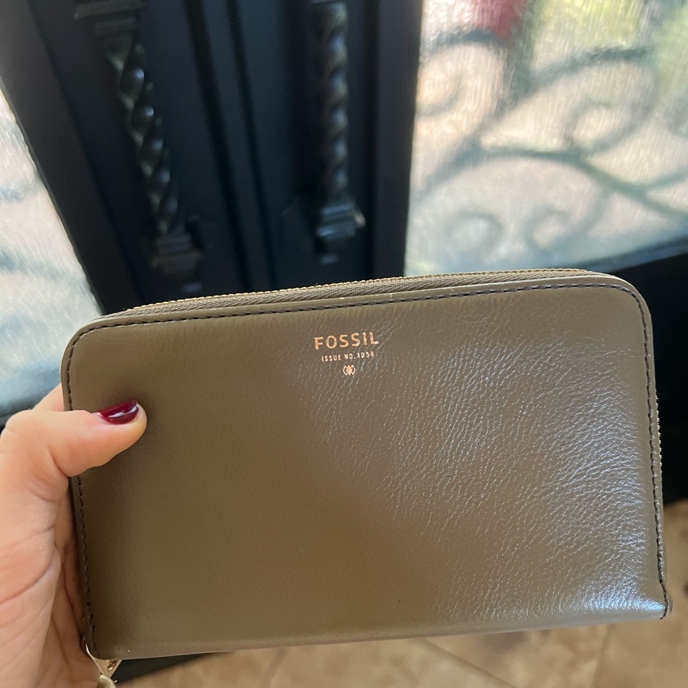 Fossil Gray Leather Wallet - image 2